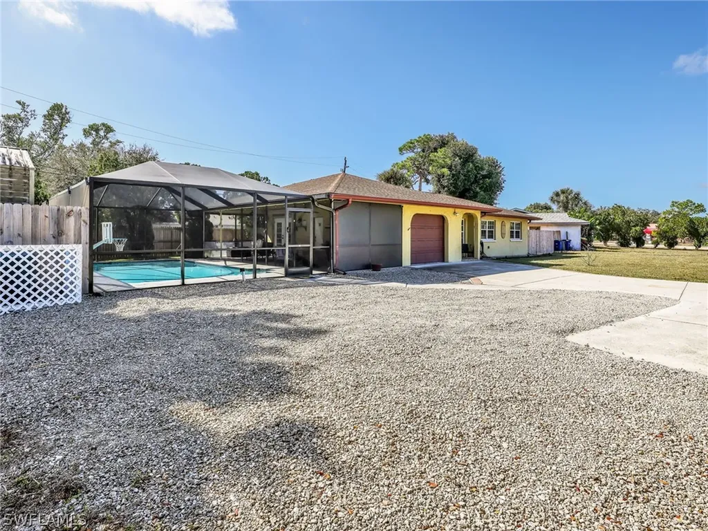 18025 Constitution Circle Fort Myers FL 33967