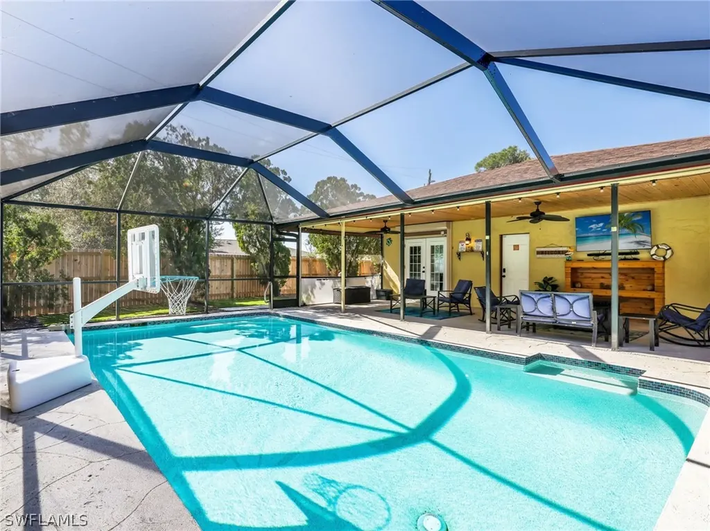 18025 Constitution Circle Fort Myers FL 33967