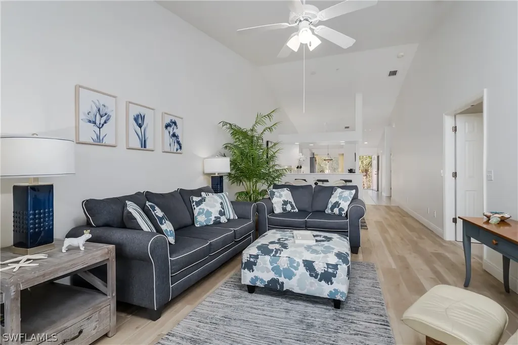 6760 Beach Resort Drive Naples FL 34114