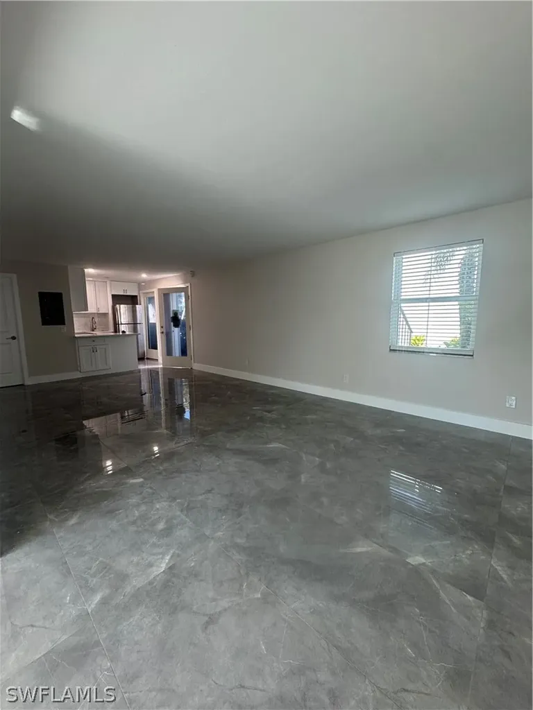 637 12th Avenue S Naples FL 34102