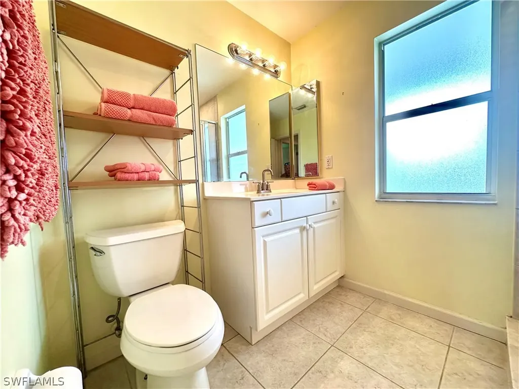 738 Park Avenue Naples FL 34110