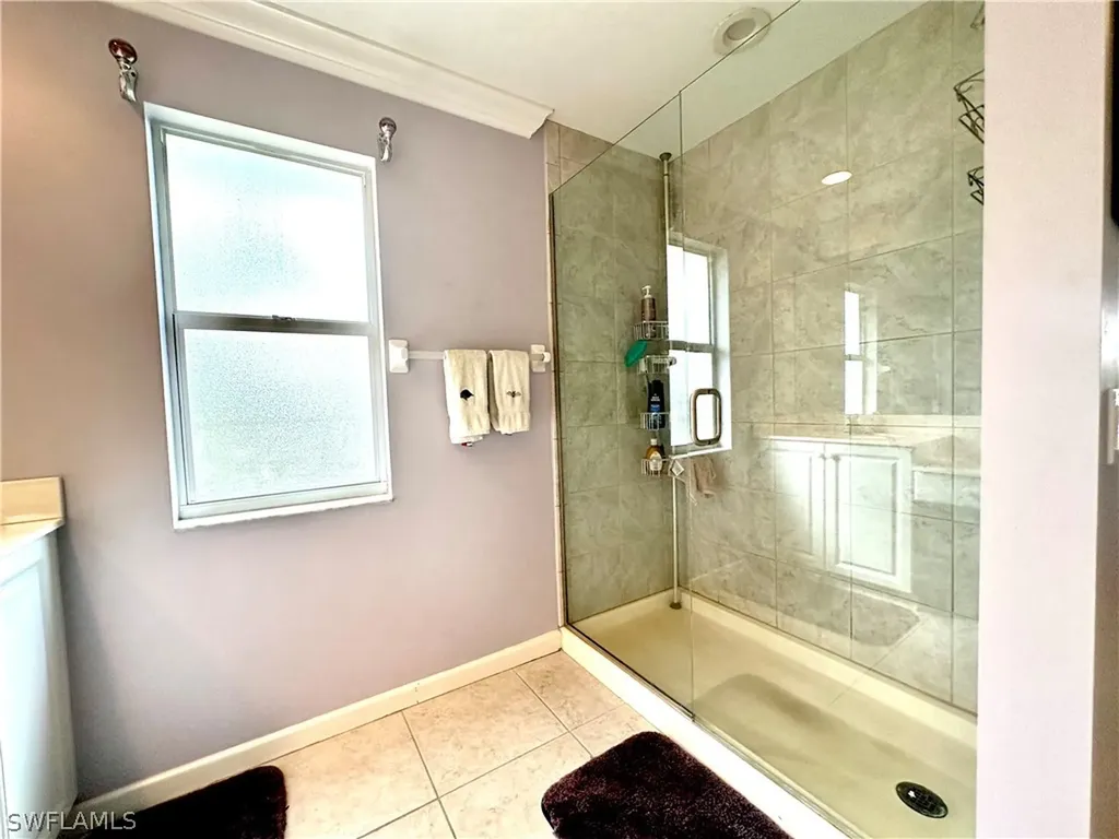 738 Park Avenue Naples FL 34110