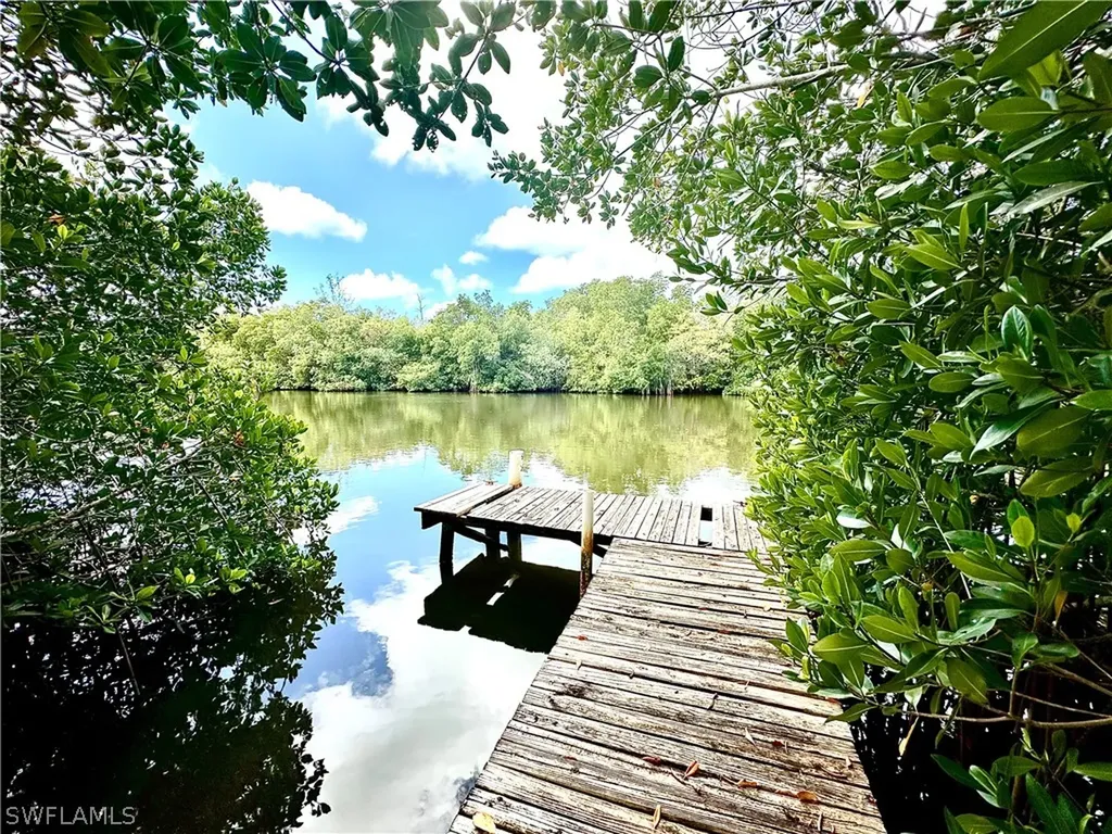 738 Park Avenue Naples FL 34110
