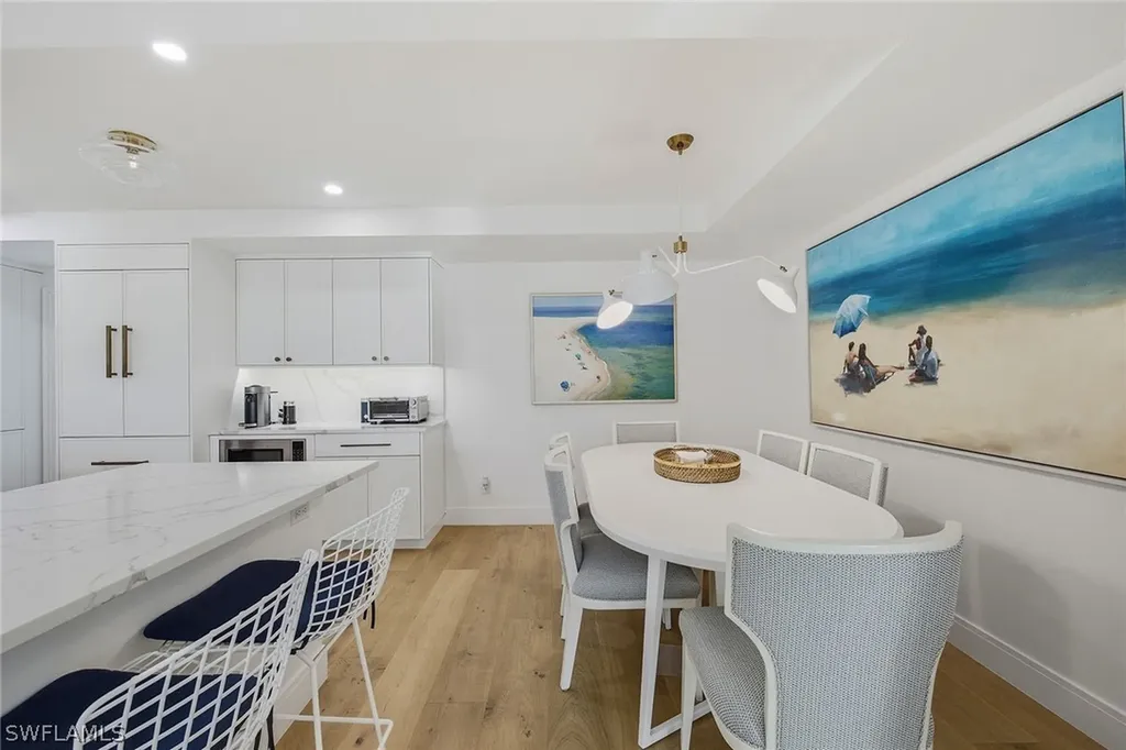 400 Park Shore Drive Naples FL 34103