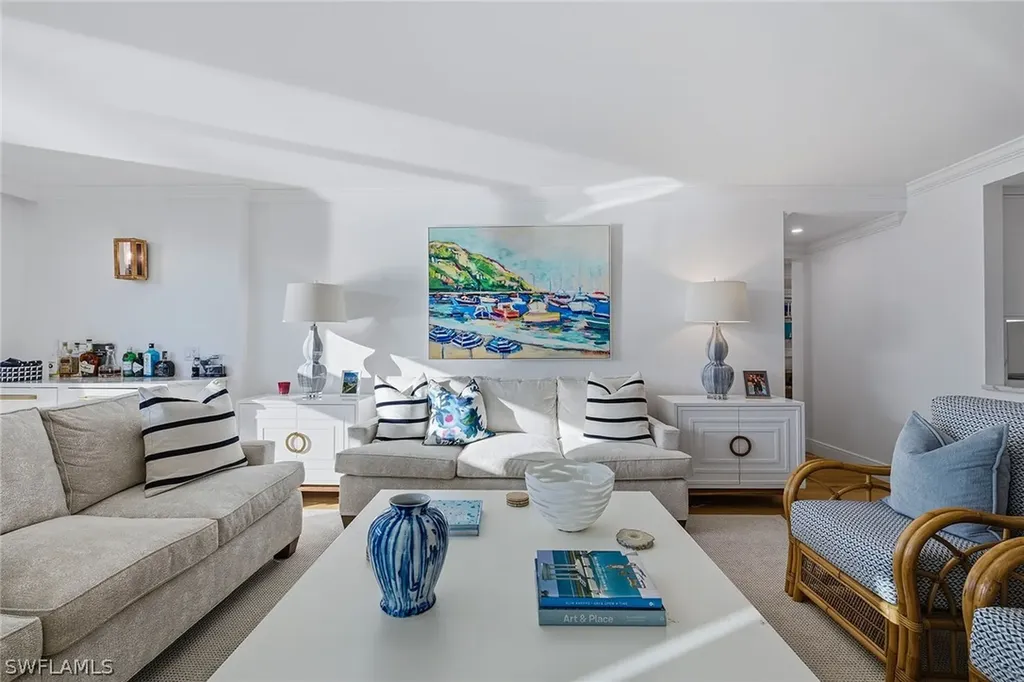 400 Park Shore Drive Naples FL 34103