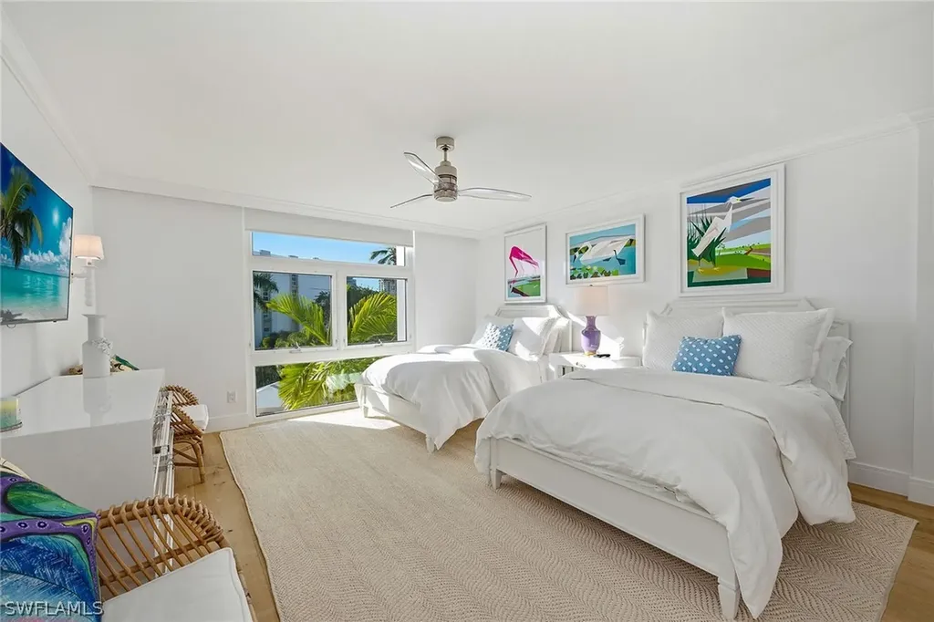 400 Park Shore Drive Naples FL 34103