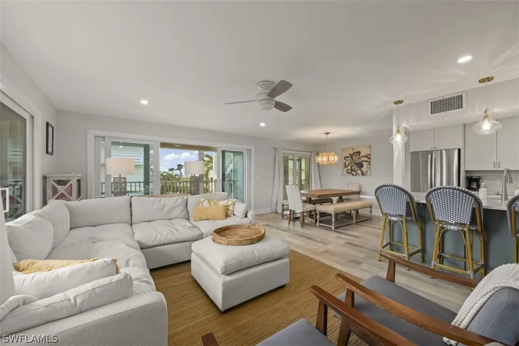 585 E Gulf Drive Sanibel FL 33957