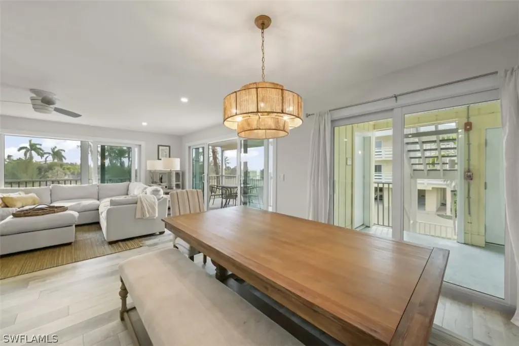 585 E Gulf Drive Sanibel FL 33957