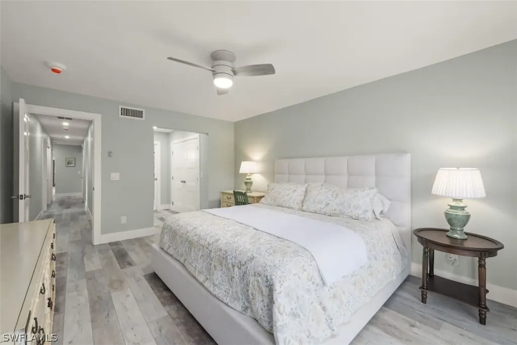 585 E Gulf Drive Sanibel FL 33957