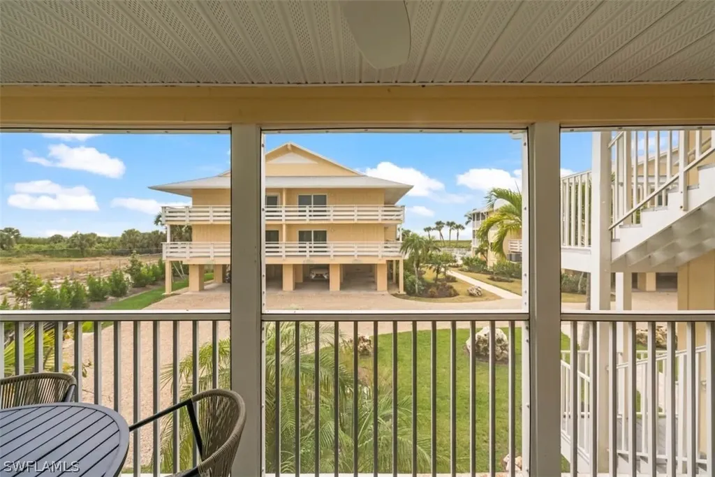 585 E Gulf Drive Sanibel FL 33957