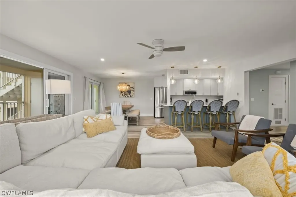 585 E Gulf Drive Sanibel FL 33957