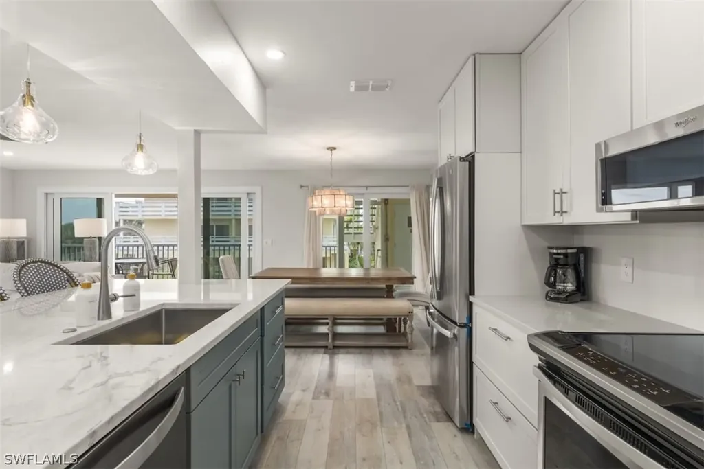 585 E Gulf Drive Sanibel FL 33957