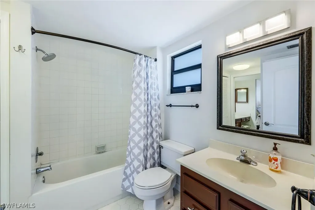 803 River Point Drive Naples FL 34102