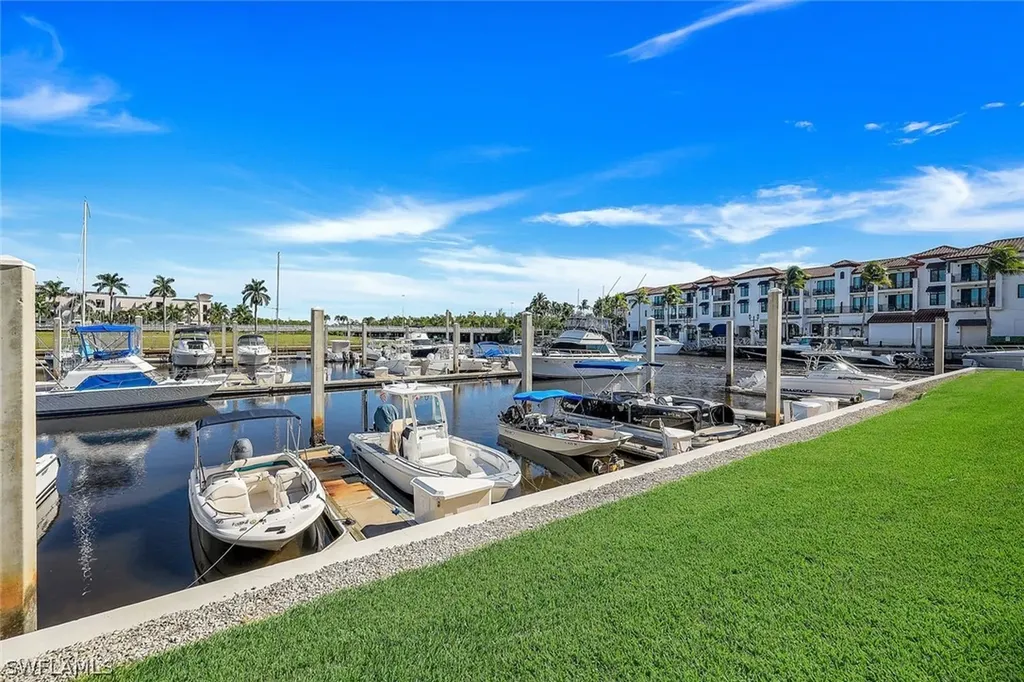 803 River Point Drive Naples FL 34102