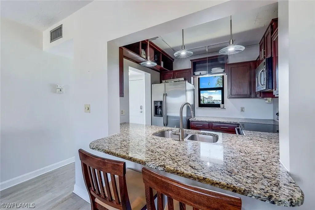 803 River Point Drive Naples FL 34102