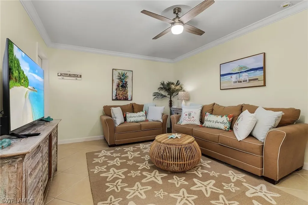 1011 11th Street N Naples FL 34102