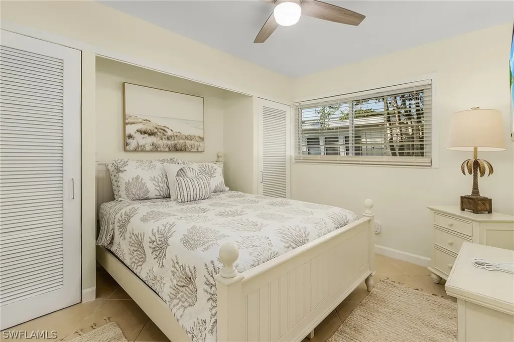 1011 11th Street N Naples FL 34102