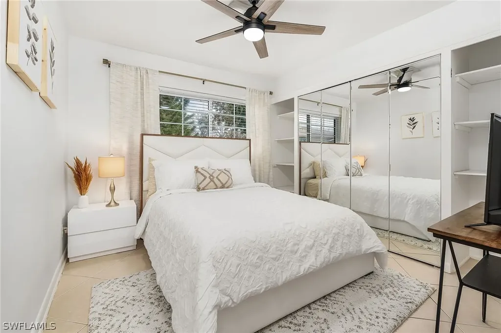 1011 11th Street N Naples FL 34102