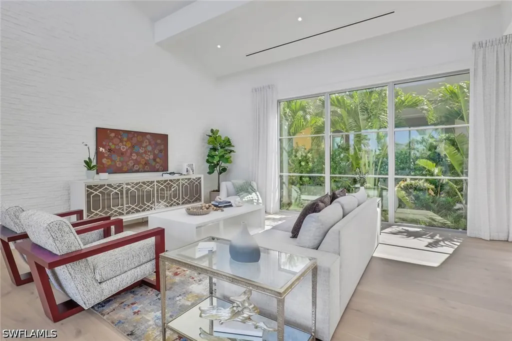 3724 Grove Circle Naples FL 34112