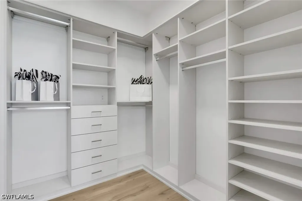 3724 Grove Circle Naples FL 34112