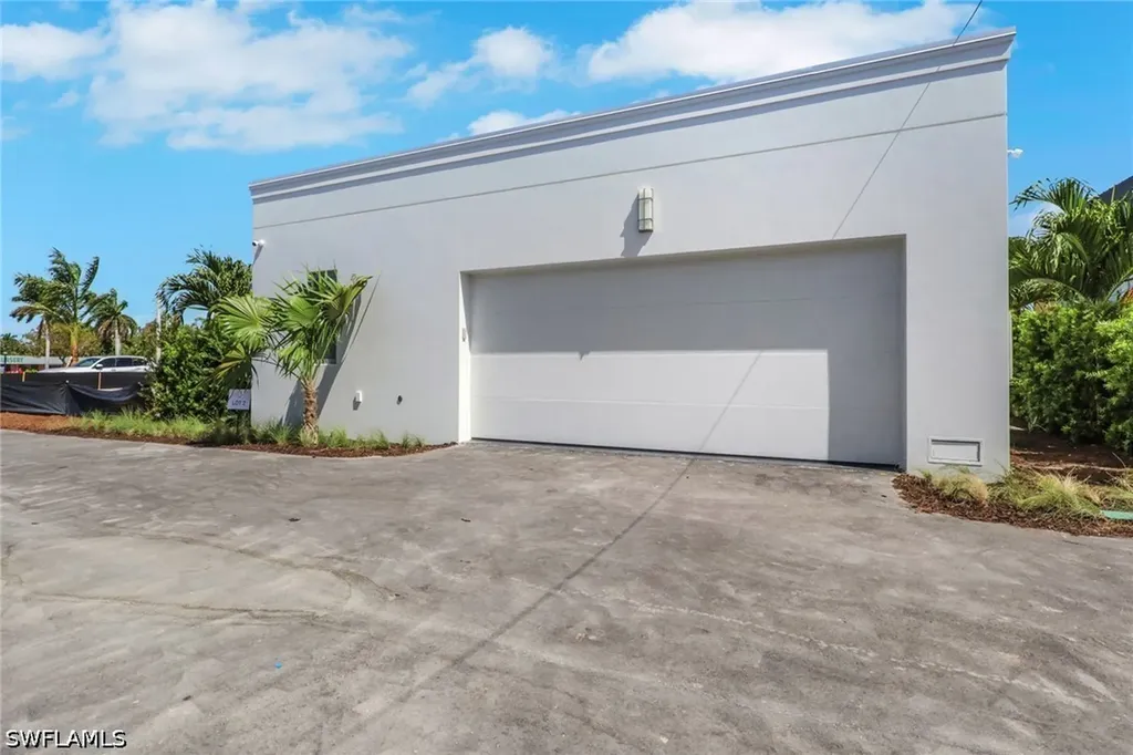 3724 Grove Circle Naples FL 34112