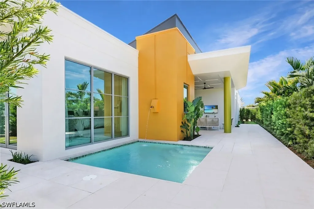 3724 Grove Circle Naples FL 34112