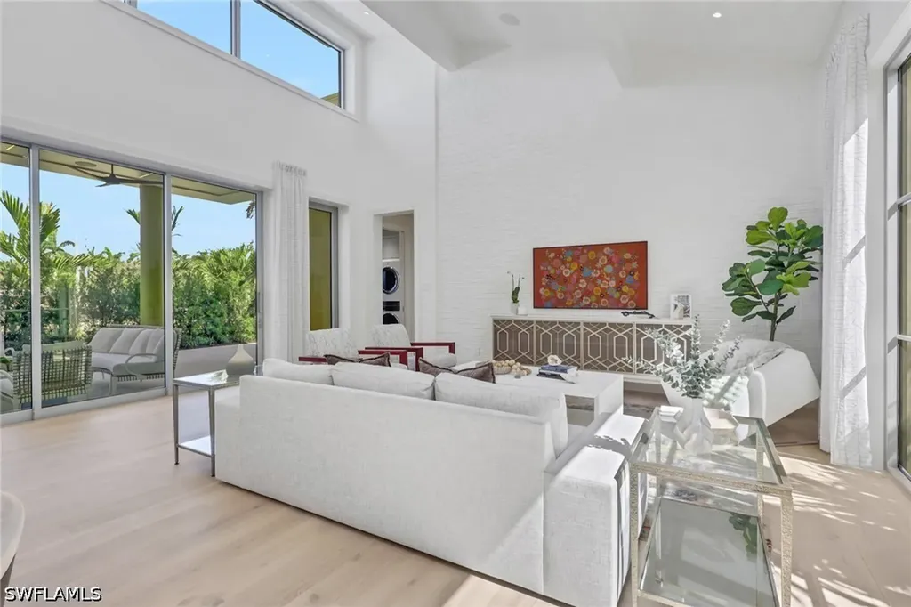 3724 Grove Circle Naples FL 34112