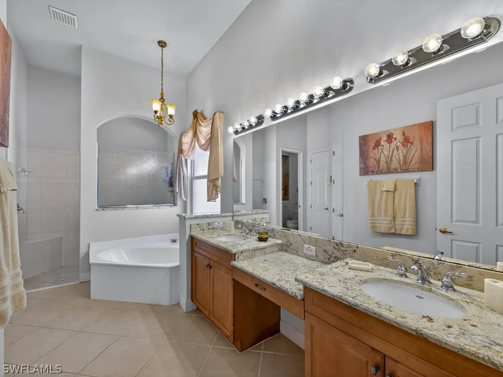 5757 Mango Circle Naples FL 34110