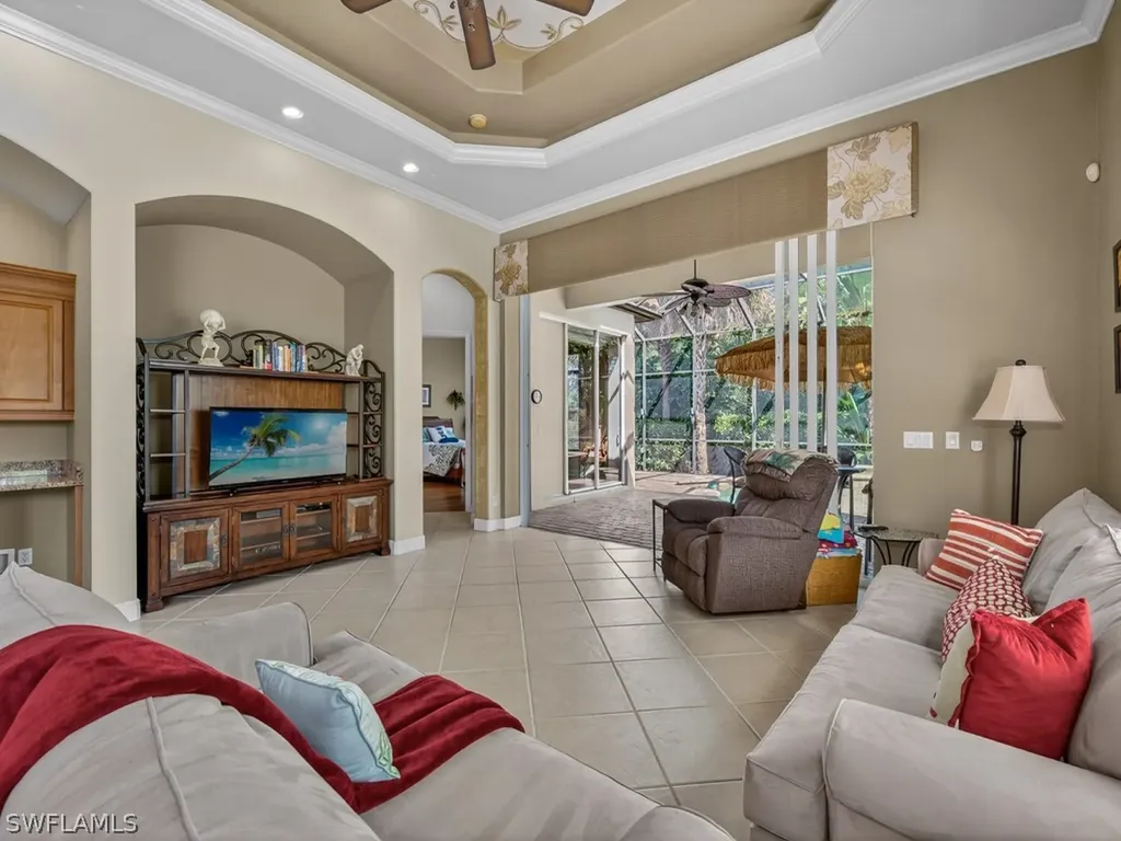 5757 Mango Circle Naples FL 34110