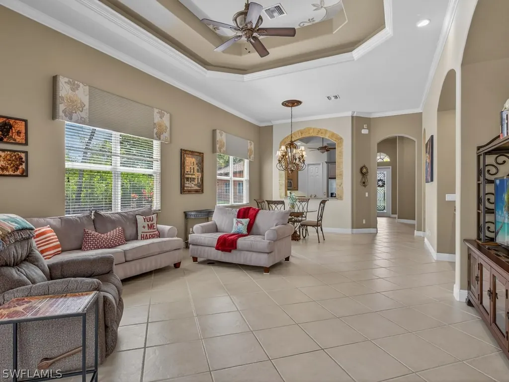 5757 Mango Circle Naples FL 34110