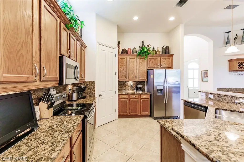 7684 Cottesmore Drive Naples FL 34113