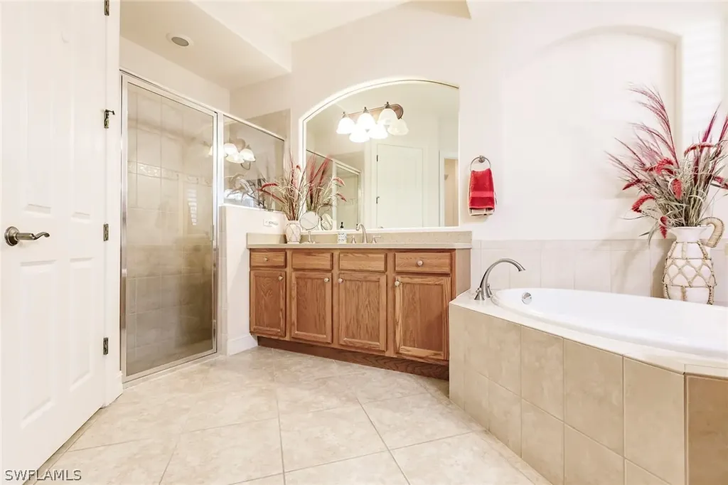 7684 Cottesmore Drive Naples FL 34113