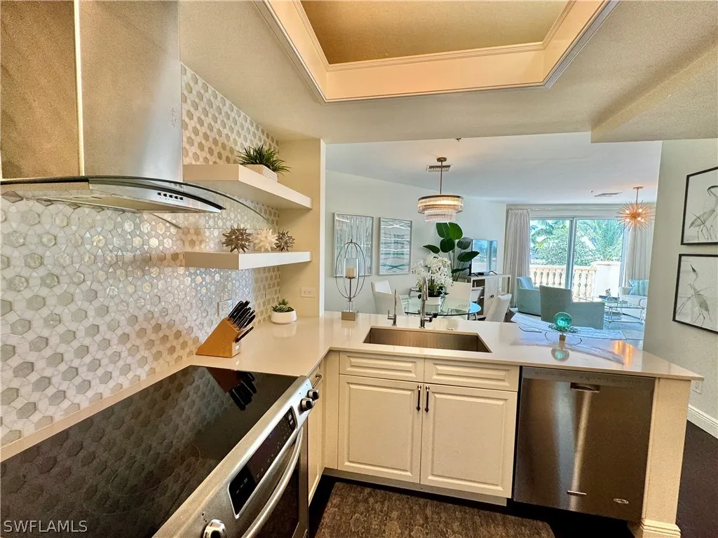 365 5th Avenue S Naples FL 34102