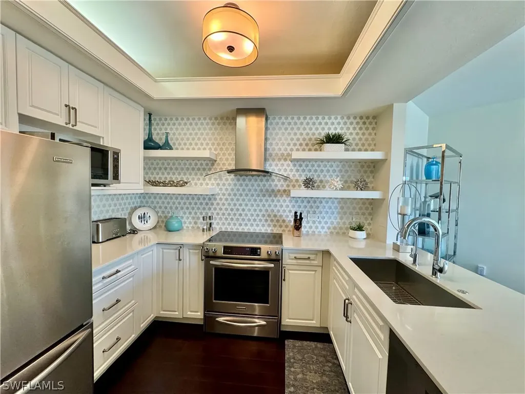 365 5th Avenue S Naples FL 34102