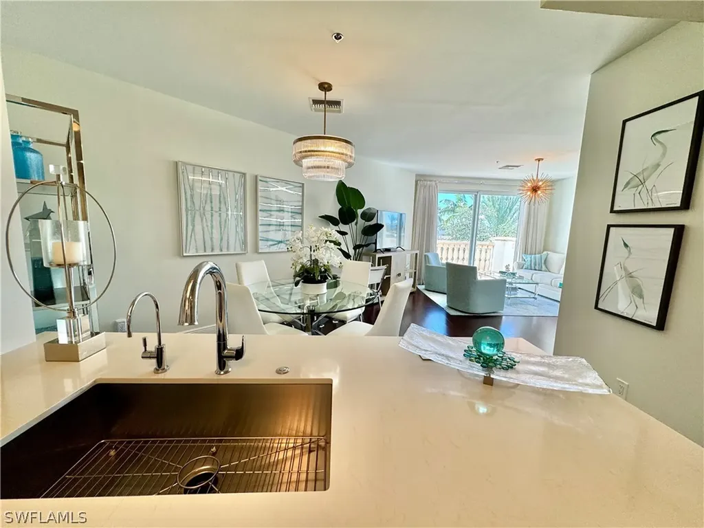 365 5th Avenue S Naples FL 34102