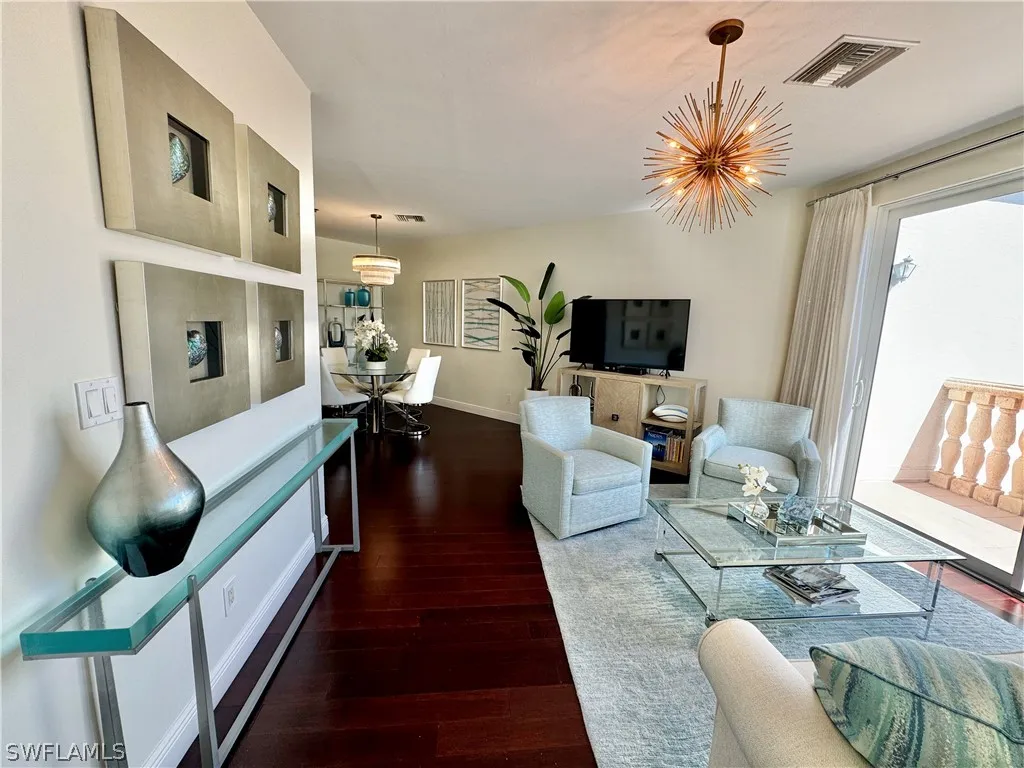 365 5th Avenue S Naples FL 34102