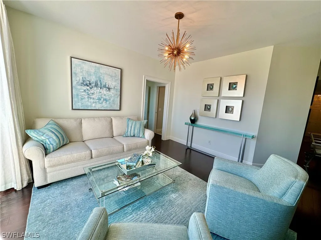 365 5th Avenue S Naples FL 34102