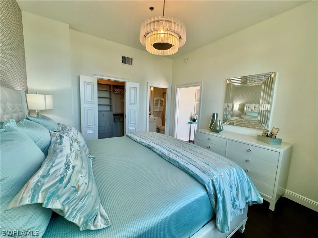 365 5th Avenue S Naples FL 34102