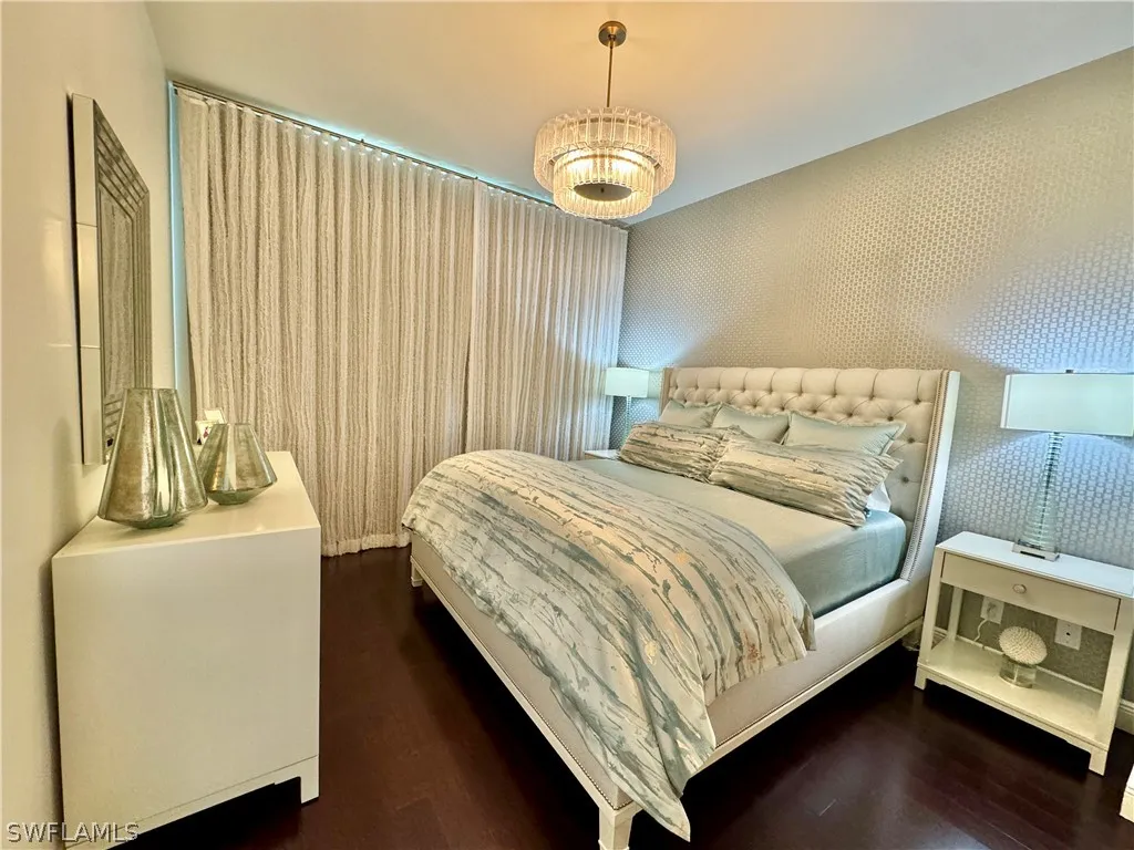 365 5th Avenue S Naples FL 34102