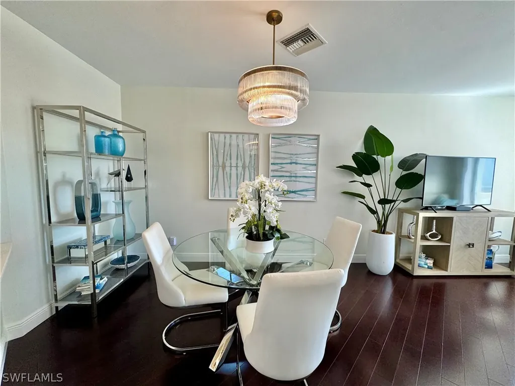 365 5th Avenue S Naples FL 34102
