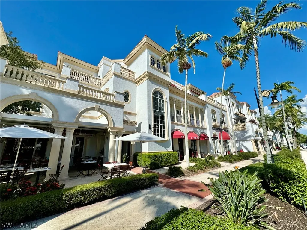 365 5th Avenue S Naples FL 34102