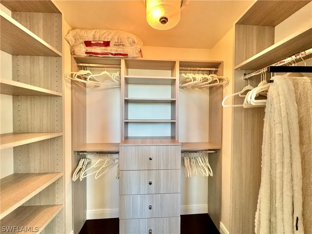 365 5th Avenue S Naples FL 34102