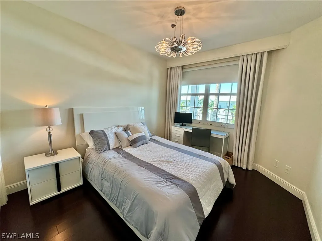 365 5th Avenue S Naples FL 34102