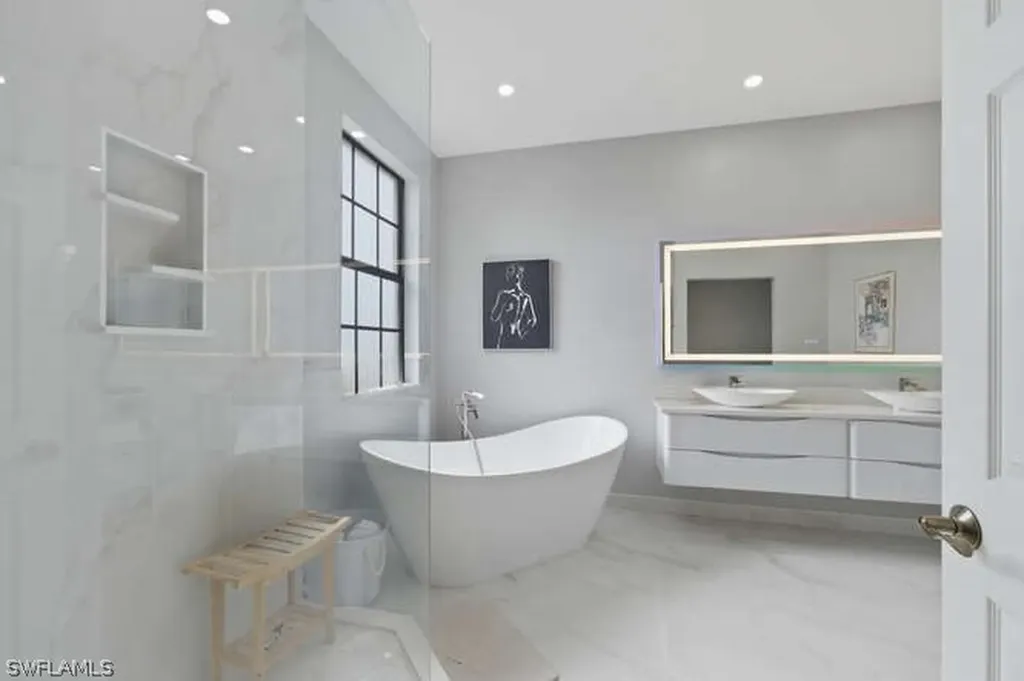 7368 Bristol Circle Naples FL 34120