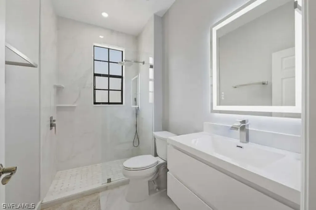 7368 Bristol Circle Naples FL 34120