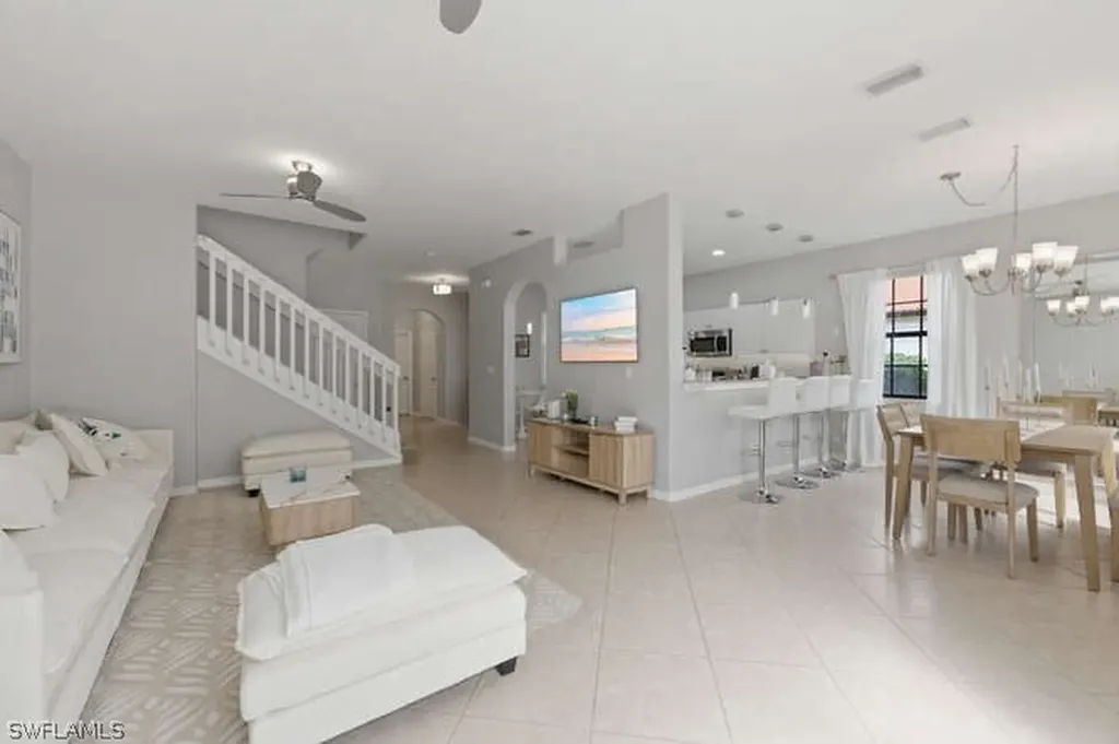 7368 Bristol Circle Naples FL 34120