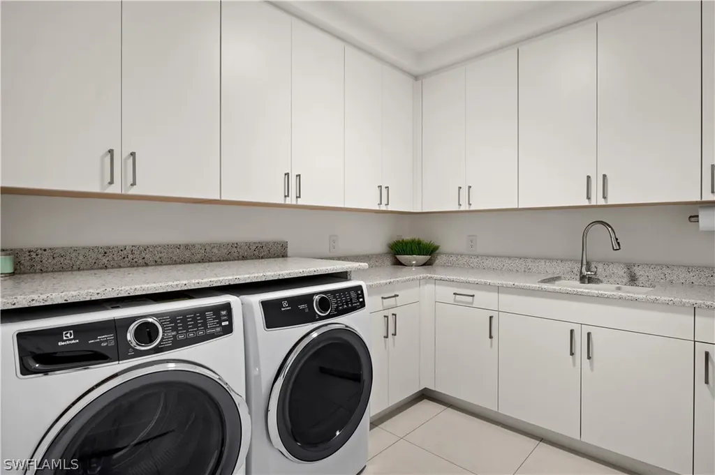 1130 3rd Avenue S Naples FL 34102