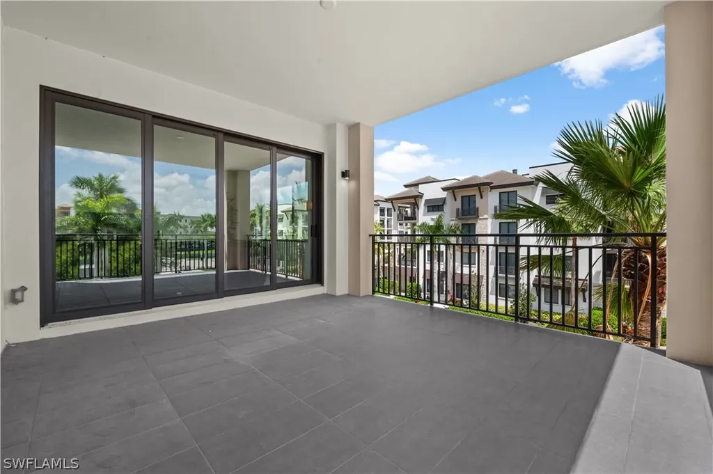 1130 3rd Avenue S Naples FL 34102