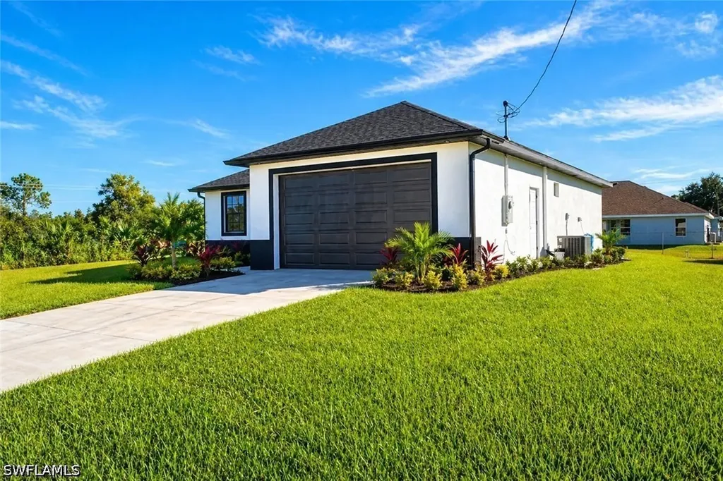 2555 25th Street W Lehigh Acres FL 33971