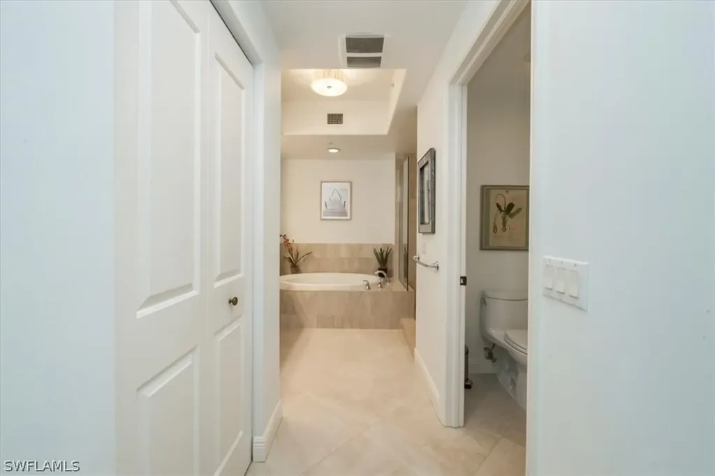 965 Sandpiper Street Naples FL 34102